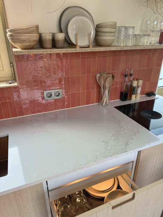 Aanrecht met terracotta tegels